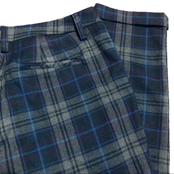 Forever 21 | Women's Plaid Ankle Pants - Picture 8 of 9